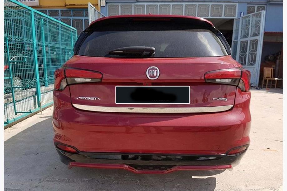 Fiat Tipo 2016– Bagdiffuser DPT (HB, højglans sort) Image