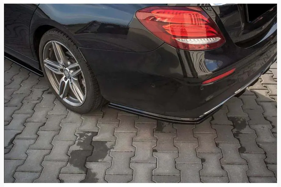 Mercedes E-klasse W213 2016–2023 Bageste FLAP-diffuser DPT (sort højglans) Image
