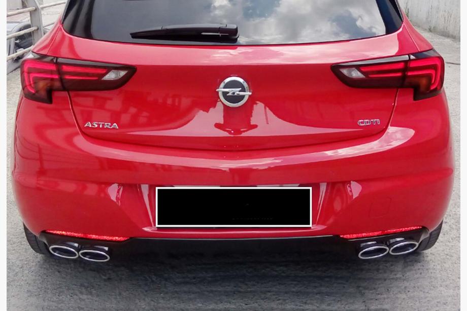 Opel Astra K 2016–2021 Bagdiffuser DPT V-1 (HB, blank sort) Foto 1