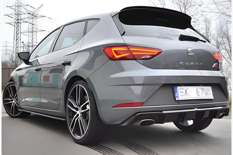 Seat Leon 2013–2020 Bagdiffuser DPT V-1 (2017-2020, sort højglans) Image