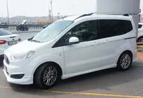 Ford Courier 2014–2023 DPT sideskørter (blank sort) foto 1