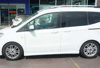 Ford Courier 2014–2023 DPT sideskørter (blank sort) foto 2