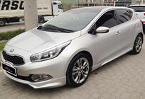 Kia Ceed 2012–2018 Sideskørter DPT (2012-2015, sort højglans) foto 3