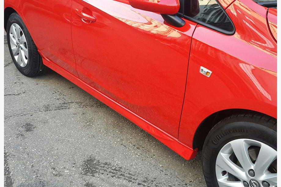 Opel Corsa E 2015–2019 DPT sideskørter (blank sort) Image