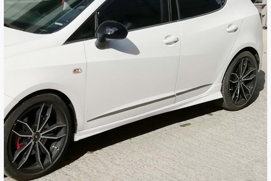 Seat Ibiza 2017– Sideskørter DPT V-3 (sort højglans) Image