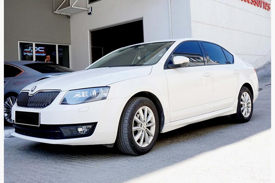 Skoda Octavia III A7 2013–2019 DPT sideskørter (til lakering) Foto 2