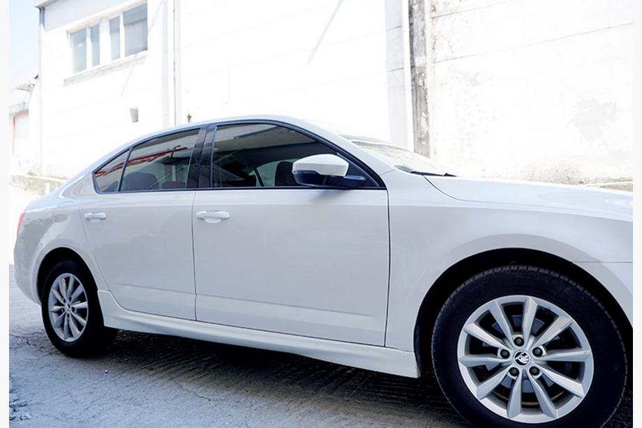 Skoda Octavia III A7 2013–2019 DPT sideskørter (til lakering) Foto 1