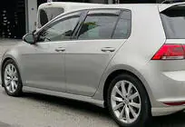 Volkswagen Golf 7/E-Golf 2012–2020 Sideskørter DPT V-9 (sort højglans) foto 2