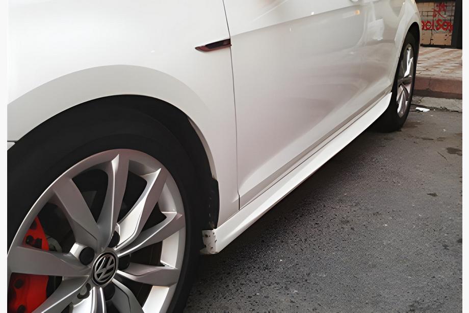 Volkswagen Golf 8 2019– Sideskørter DPT V-1 (sort højglans) Image