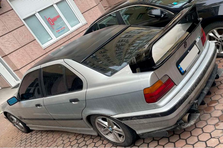 BMW 3-serie E36 1990–2000 DPT-spoiler (til SD/Coupe, klar til lakering) Image