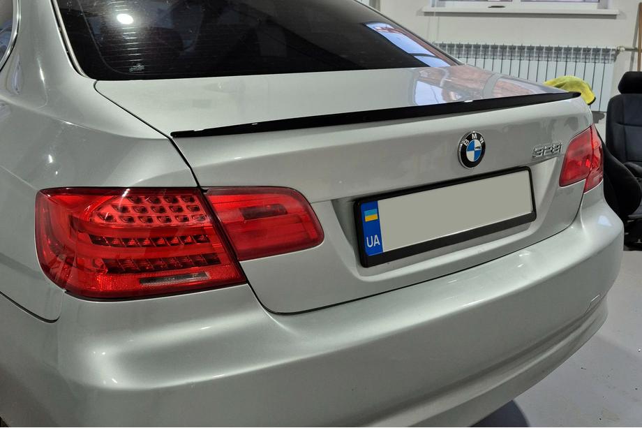 BMW 3-serie E92/E93 2006–2013 M3-Style spoiler (til E92, blank sort) Foto 1