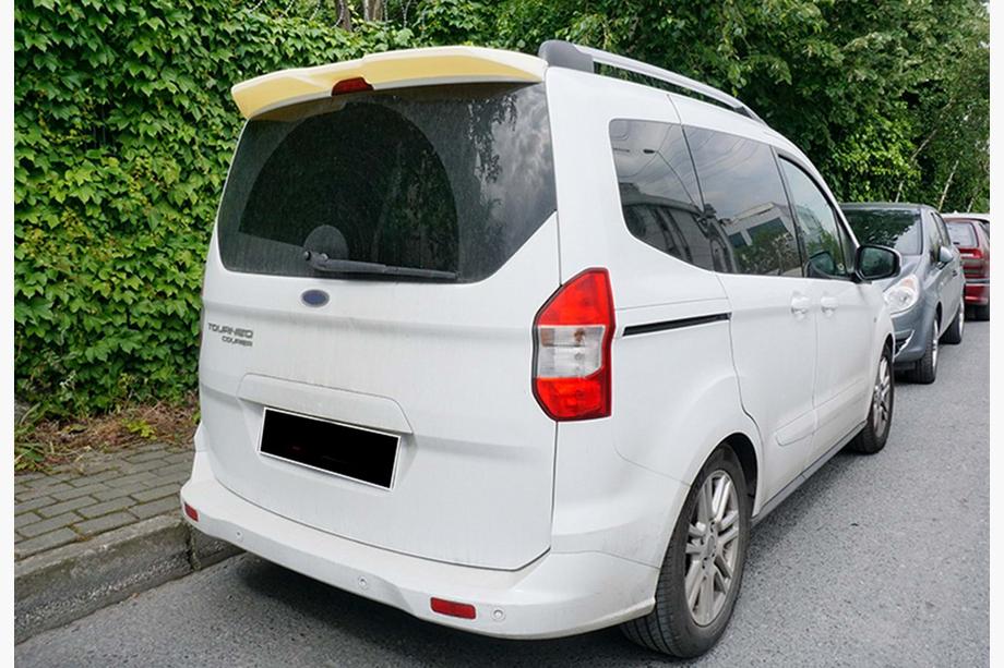 Ford Courier 2014–2023 DPT spoiler (sort højglans) Image
