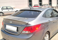 Hyundai Accent 2011–2017 DPT spoiler (sort højglans) foto 4
