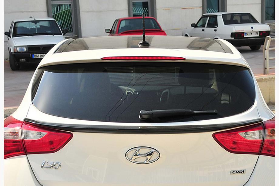 Hyundai I-30 2012–2017 DPT spoiler (sort højglans) Image