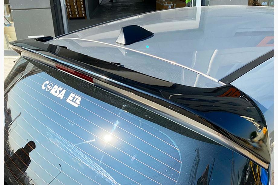 Opel Corsa E 2015–2019 Spoiler DPT V-1 (højglans sort) Image