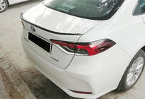 Toyota Corolla 2019– DPT spoiler (sort højglans) foto 2