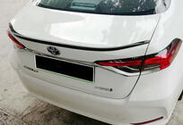 Toyota Corolla 2019– DPT spoiler (sort højglans) foto 1