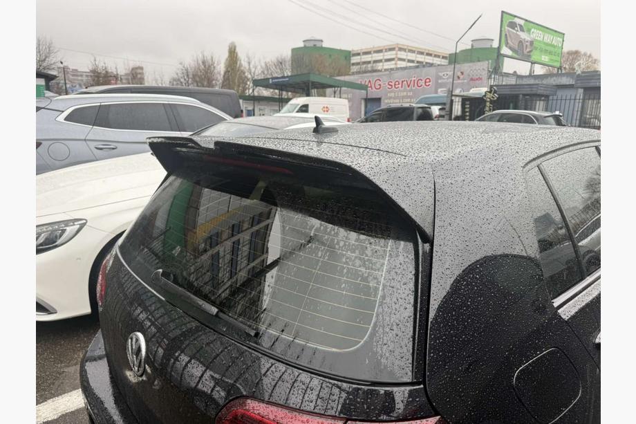 Volkswagen Golf 7/E-Golf 2012–2020 Spoiler DPT V-2 (til GTI / R HB, sort højglans) Foto 6
