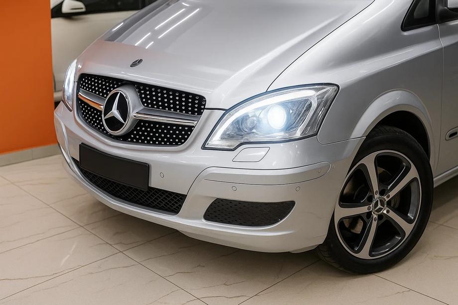 Mercedes Vito W639 2004–2014 Frontgrill Diamond Silver (2010-2014) Image