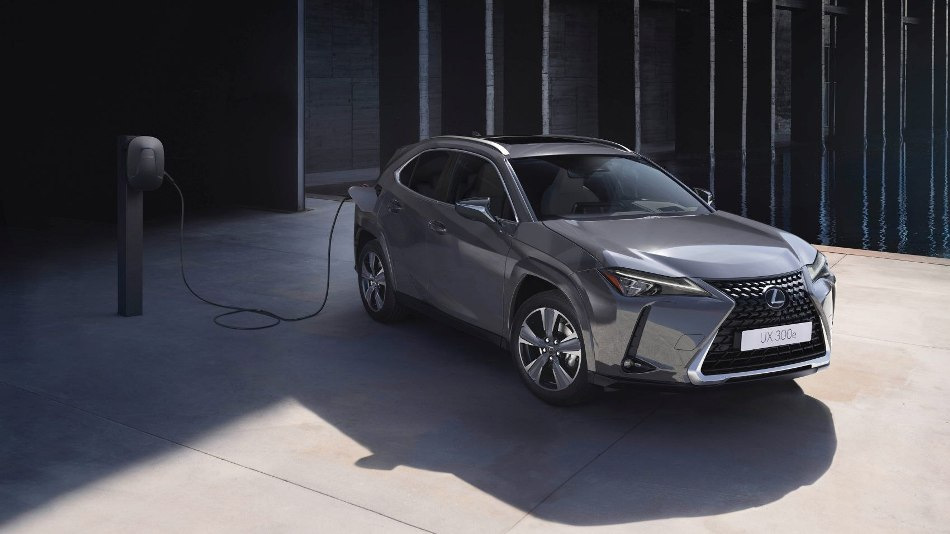 Test af Lexus UX 300e: specifikationer, udstyr, design