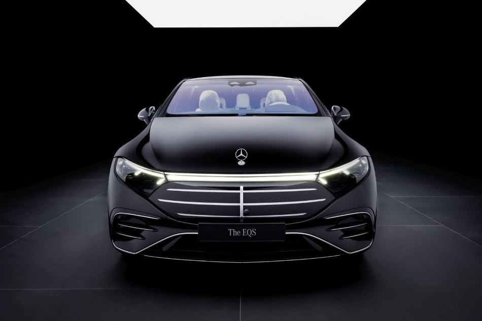 Test af sedanen Mercedes-Benz EQS: facelift 2024