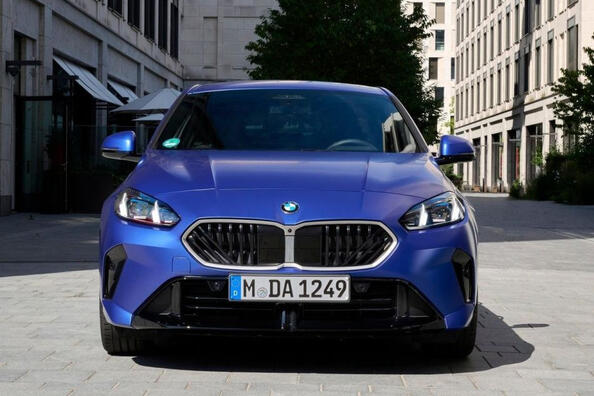 Anmeldelse af BMW 1 Series (F70) 4. generation, 2024