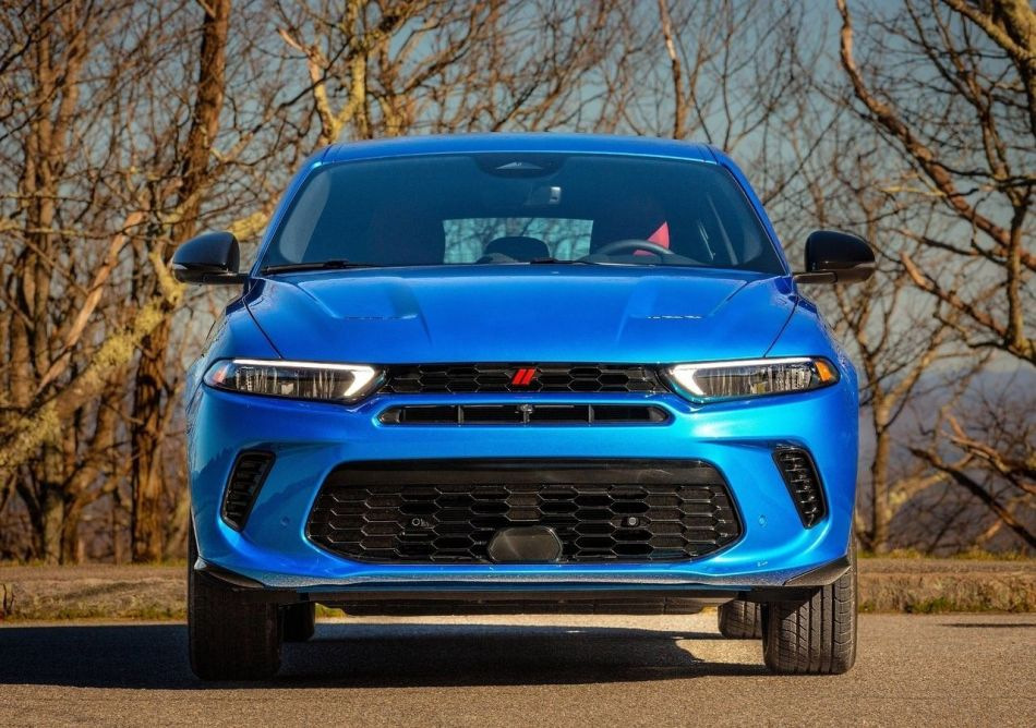 Dodge Hornet: anmeldelse af en kompakt crossover