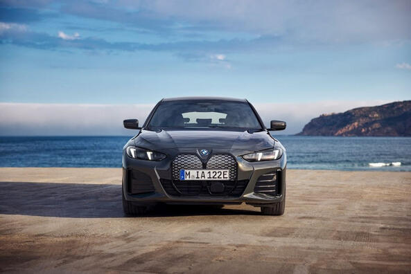BMW i4 facelift 2024: anmeldelse af den opdaterede elbil