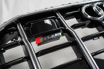 Audi Q8 2018– Frontgrill SQ-Style (2018-2023, sort med krom) foto 9