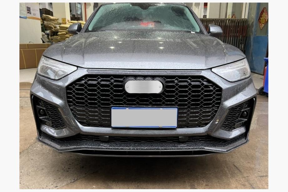 Audi Q5 2017–2025 Frontkofanger RSQ-Style (2020-2025) Image