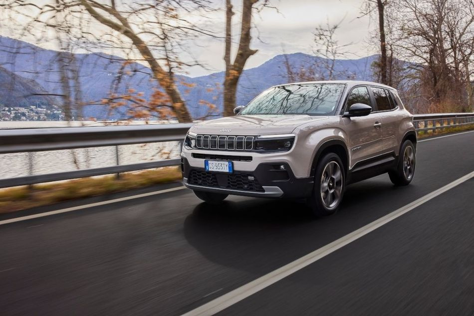 Test af Jeep Avenger: kompakt og stilfuld bybil