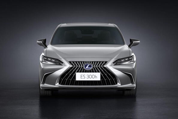 Opdateret Lexus ES: stil og komfort i hver detalje