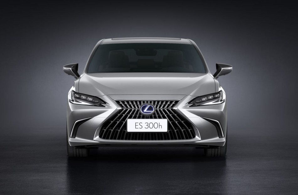 Opdateret Lexus ES: stil og komfort i hver detalje