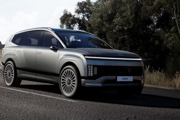 Hyundai IONIQ 9: anmeldelse af fem meter lang el-crossover