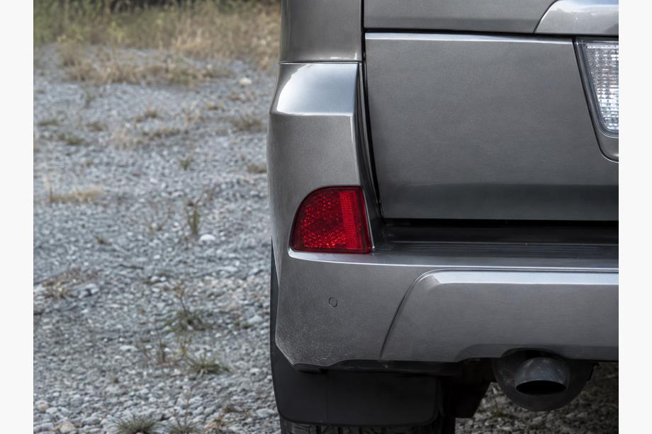 Lexus LX570/450d 2008–2022 Bagreflektorer (2015-2022, standard) Foto 2