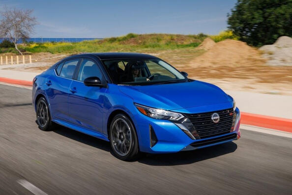 Test af Nissan Sentra: facelift i 2023