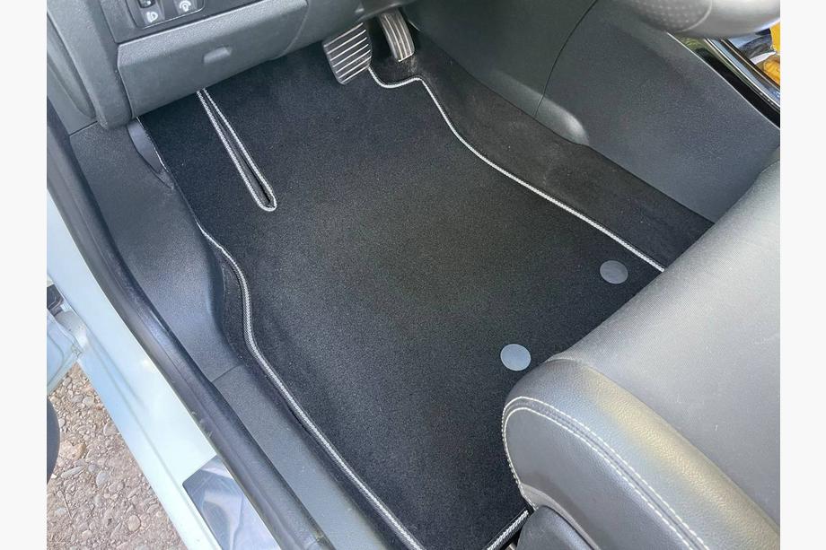 Renault Fluence 2009–2016 Premium tekstilmåtter (sorte) Image