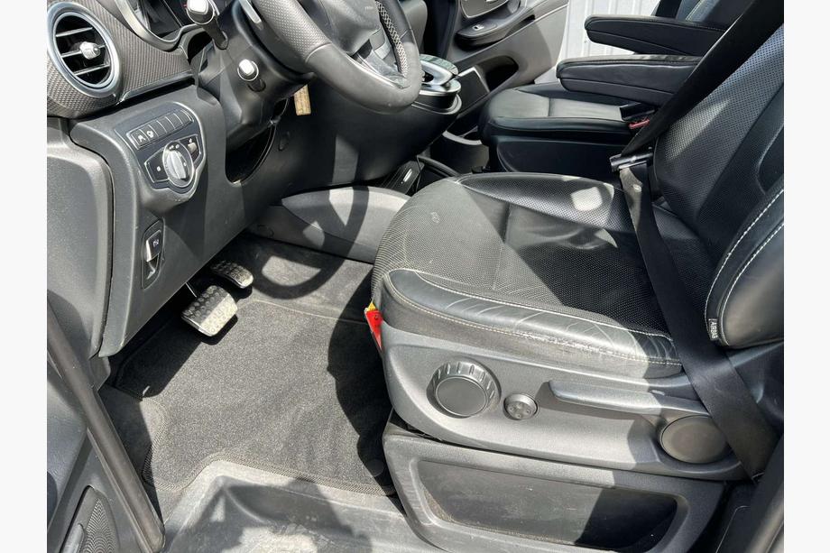 Mercedes Vito/V-klasse W447 2014– Premium tekstilmåtter til V-class, ExtraLong, 2 sidestykker (Kun afhentning, komplet kabine, sort) Foto 1