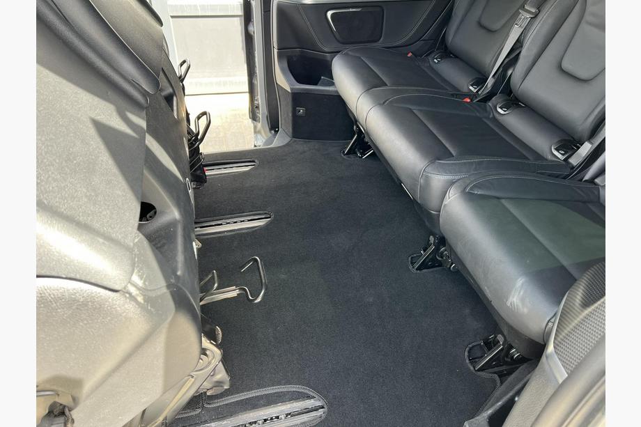 Mercedes Vito/V-klasse W447 2014– Premium tekstilmåtter til V-class, ExtraLong, 2 sidestykker (Kun afhentning, komplet kabine, sort) Foto 3