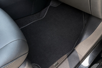 Toyota Rav 4 2019–2025 Premium tekstilmåtter (Sort) foto 6