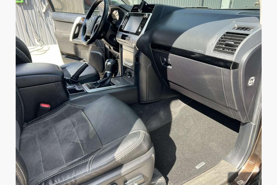 Toyota Land Cruiser Prado 150 2009–2023 Tekstilmåtter Classic (sorte) til 5 sæder, 2009-2013 Foto 2