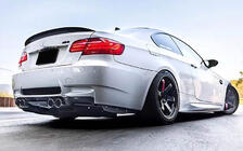 BMW 3-serie E90/E91 2005–2011 Bagklapspoiler i kulfiber V5 (Coupe) foto 3