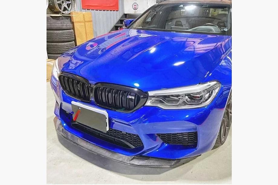 BMW 5-serie G30/G31 2017–2023 Front læbespoiler til kofanger Lip V3 (til M5 F90 2017-2020, kulfiber) Foto 3