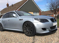 BMW 5-serie E60/E61 2003–2010 Frontlæbe til forreste kofanger (til M5, carbon) foto 2