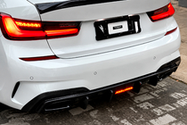 BMW 3-serie G20/G21 2018– Bagkofanger-diffuser V6 (til M-Sport 2018-2022, carbon) foto 1