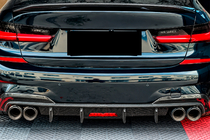 BMW 3-serie G20/G21 2018– Bagkofanger-diffuser V6 (til M-Sport 2018-2022, carbon) foto 3