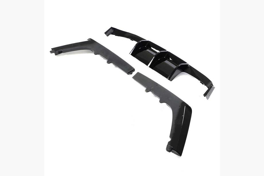 BMW 4-serie F32/F33/F36 2012–2020 Bageste kofangerdiffuser i carbon ABS V14 (til F82/F83) Foto 7
