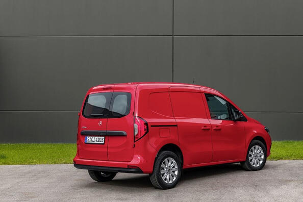 Test af varevognen Mercedes-Benz Citan Furgon i 2. generation Foto 3