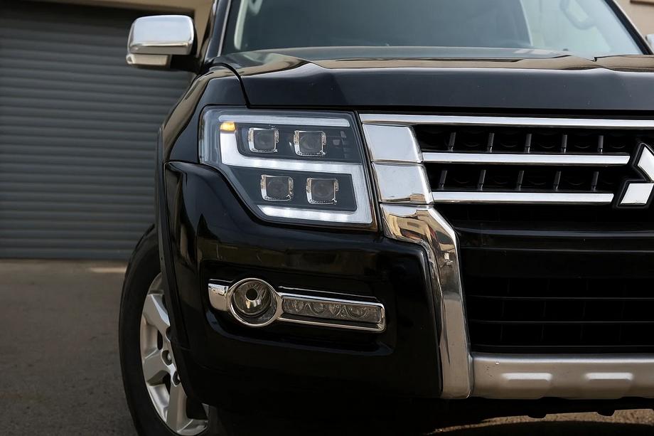 Mitsubishi Pajero Wagon IV 2006–2021 LED-forlygter (2 stk.) Image