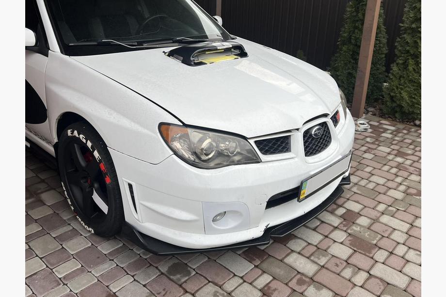 Subaru Impreza 2000–2007 Frontlipspoiler Niken Black (ABS) Foto 3